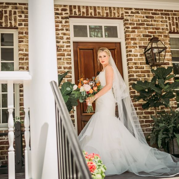 Profile Picture of Caroline Bascom (@carolinebascom) on Poshmark