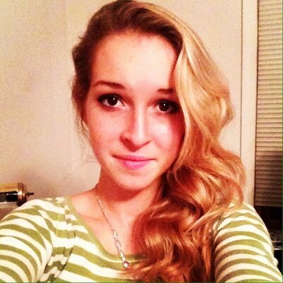 Profile Picture of Noelle Williams (@Nellie_loves) on Twitter