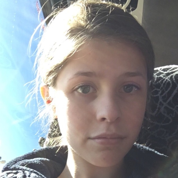 Profile Picture of Maddie Gerkens (@maddiegerkens) on Poshmark