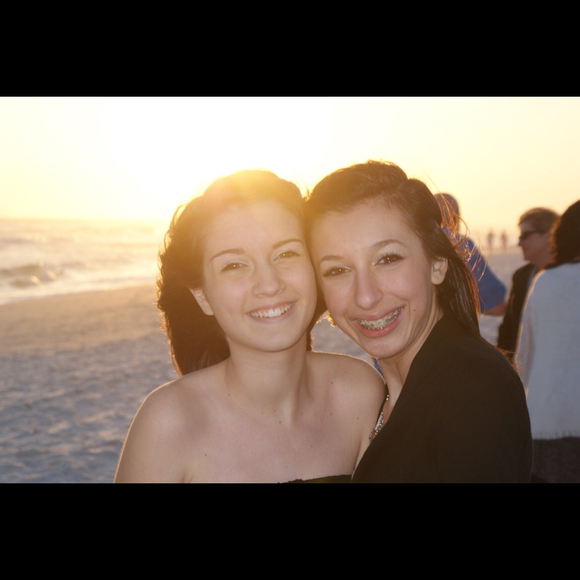 Suzy Kayali - Poshmark Profile Picture of Suzy Kayali (@suzannekayali) on Poshmark