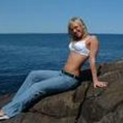 Profile Picture of Rosa Davies (@bouncyMyWorld72) on Twitter