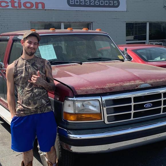 Profile Picture of Luke Parrish (@redneckskidrow) on Poshmark