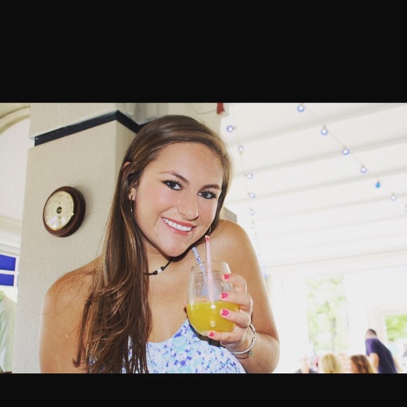 Profile Picture of Avery Bragg (@braggavery) on Poshmark