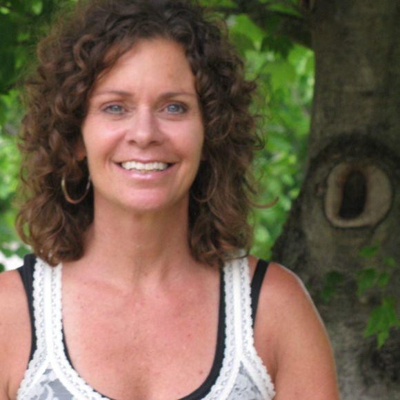 Profile Picture of Mary Bidinger (@marybidinger) on Poshmark