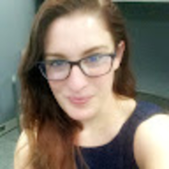 Profile Picture of Katie Pieplow (@kpieeps) on Poshmark