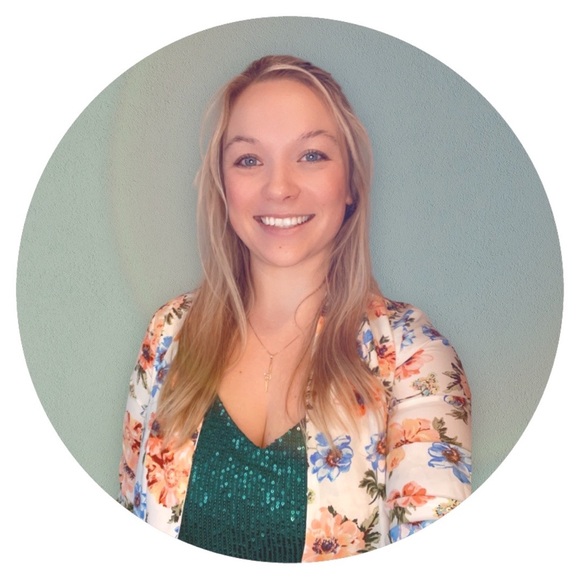 Profile Picture of Kayla Pennock (@kbliss43) on Poshmark