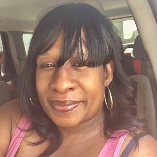 Profile Picture of Tina Shoemaker (@tinaashoemaker) on Twitter