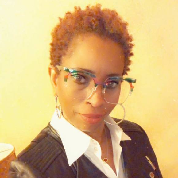 Profile Picture of Ramona Benson (@rybenson) on Poshmark