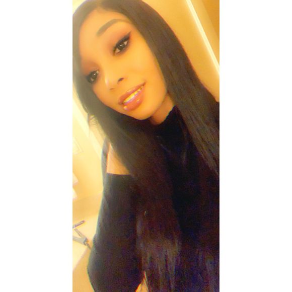 Profile Picture of Ti'anna Laster (@despicable_tee) on Poshmark