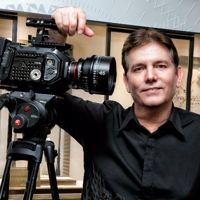 Profile Picture of David Sinclair CEO (@CorpMotion) on Twitter