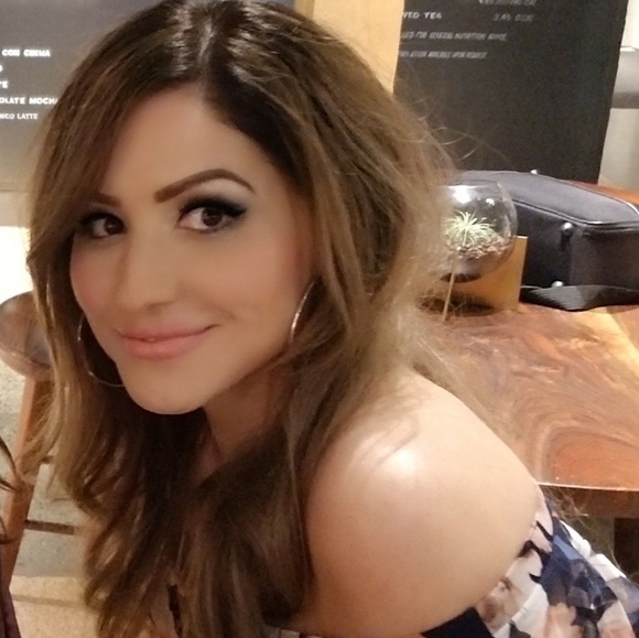 Profile Picture of Julia Valdivia (@julia408) on Poshmark