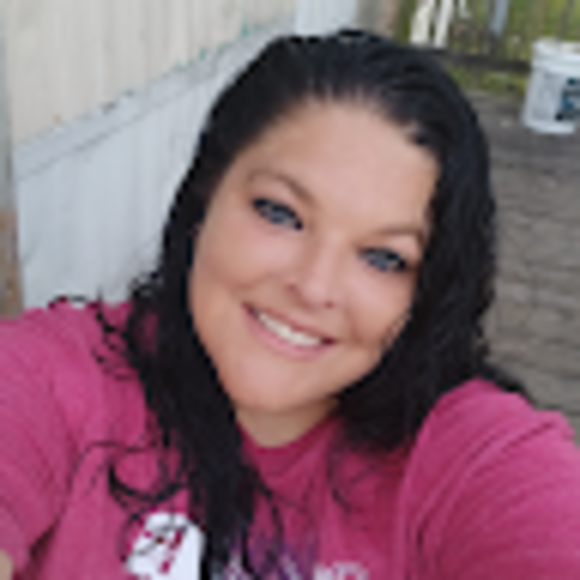 Profile Picture of Shawna Kamper (@shawna_kamper) on Poshmark