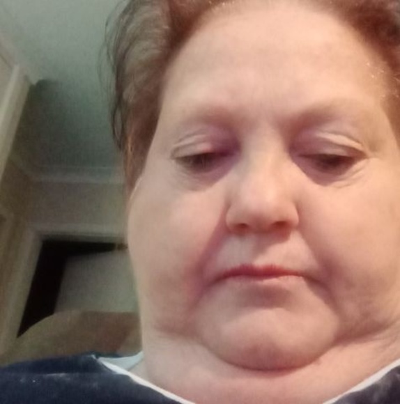 Profile Picture of Raeleen Feast (@feastraeleen) on Poshmark