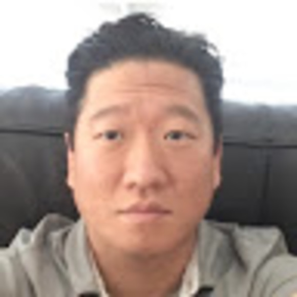Profile Picture of Andrew Oh (@stagnamit) on Poshmark