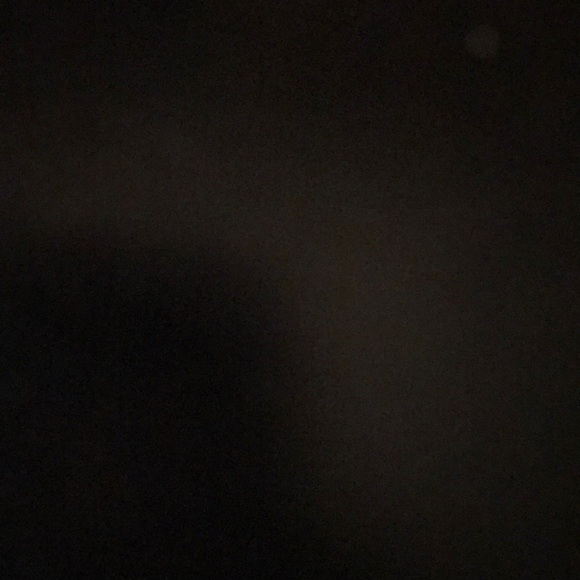 Profile Picture of Samuel Manrique (@sammanrik) on Poshmark