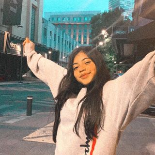 Profile Picture of Sofia Sasson (@sofia.sasson.71) on Facebook