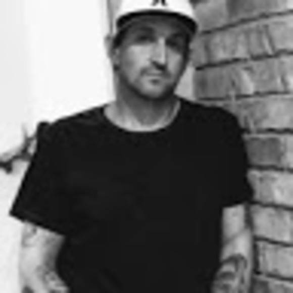 Profile Picture of Chad Ratliffe (@chadratliffe) on Poshmark