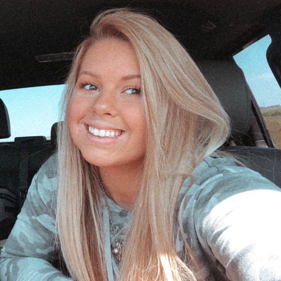 Profile Picture of Taylor Kilgo (@taylorkilgo) on Poshmark