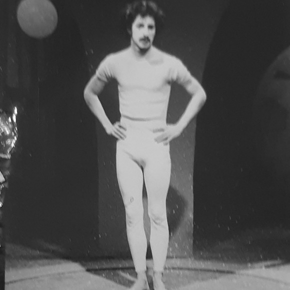 Profile Picture of Paul Sarnoff (@reyloco) on Poshmark