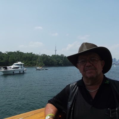 Profile Picture of DOUG McLELLAN (@DSHAPO) on Twitter