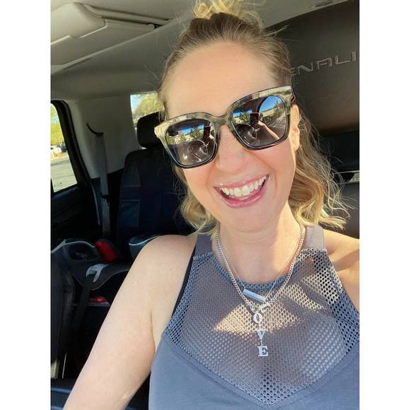 Profile Picture of Wendy Baum brosche (@blonde_baum) on Poshmark