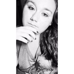 Profile Picture of Haley Truax (@karla_loves_ryan_sheckler) on Myspace