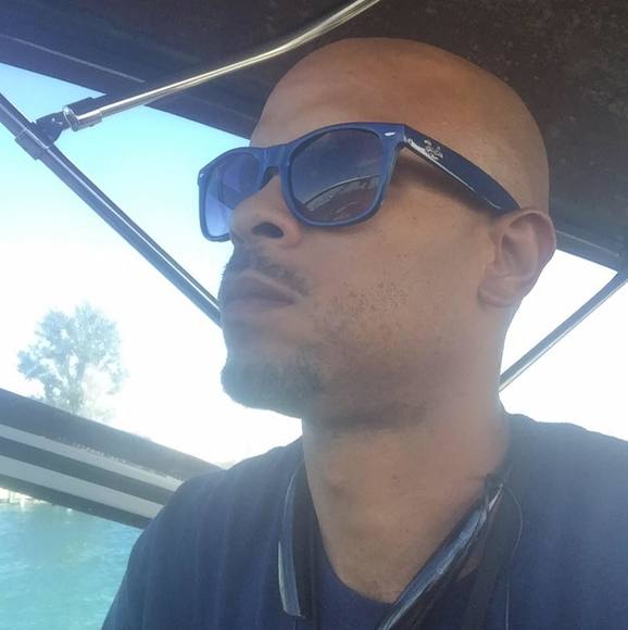 Profile Picture of Lee Straughter (@going_non_stop) on Poshmark