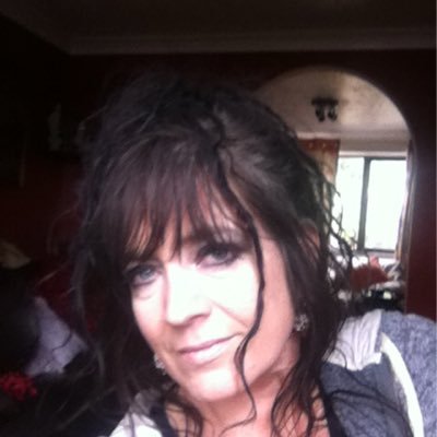 Profile Picture of Susan Hubbard (@suezed) on Twitter