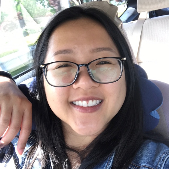 Profile Picture of Lucy Nguyen (@namthi_1999) on Poshmark