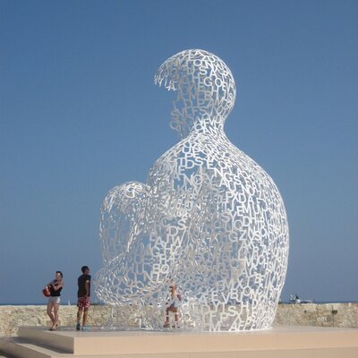 Profile Picture of Robert Borkowski (@BlueWaternSun) on Twitter