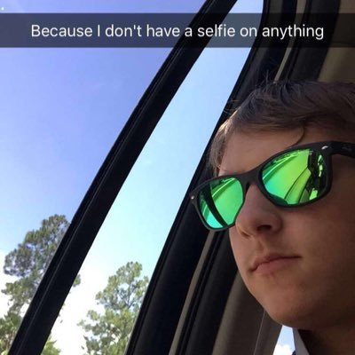 Profile Picture of Joey Lorenz (@kangarooJoe123) on Twitter