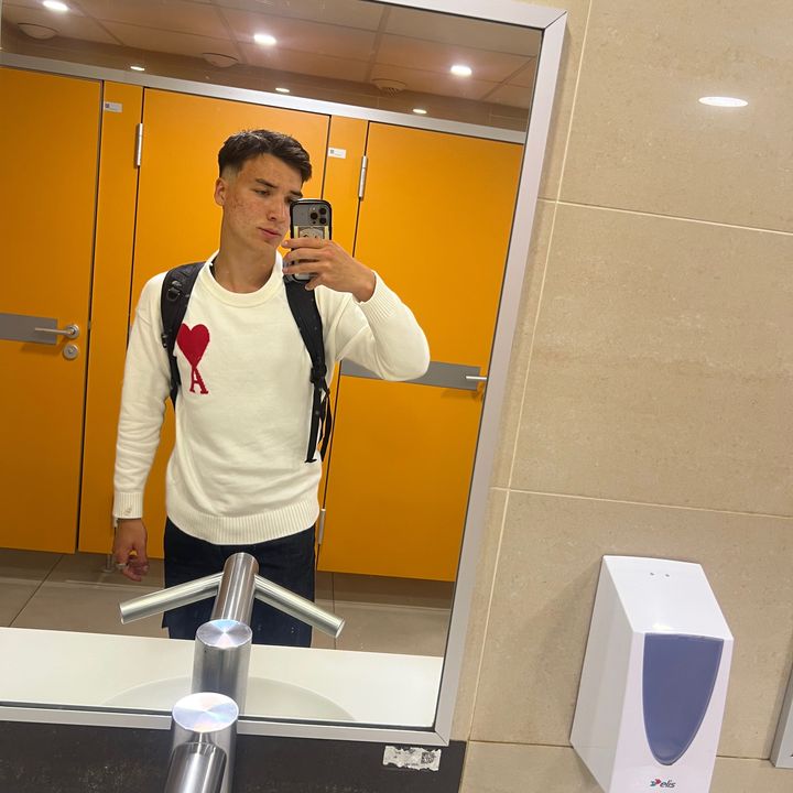 Profile Picture of Leon10 (@leoncogger10) on Tiktok