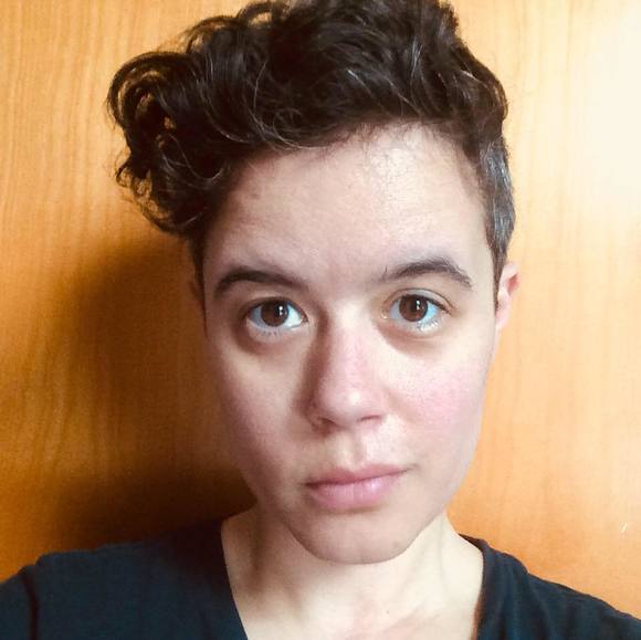 Profile Picture of Danyell Thillet (@personalgenius) on Poshmark
