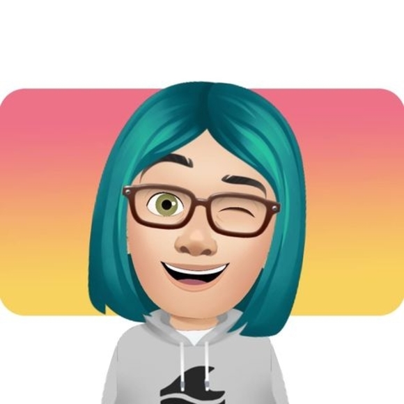 Profile Picture of Renee Tingue (@reneetingue) on Poshmark