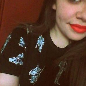 Profile Picture of M E V E L (@EviSinou) on Twitter