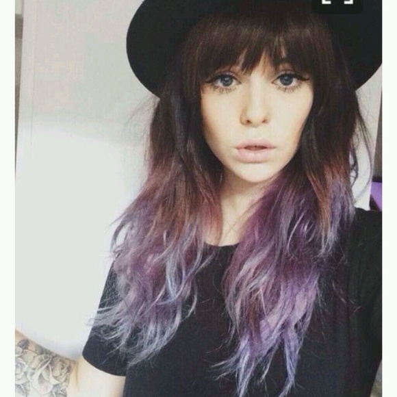 Profile Picture of Rayne Page (@raynepage13) on Poshmark