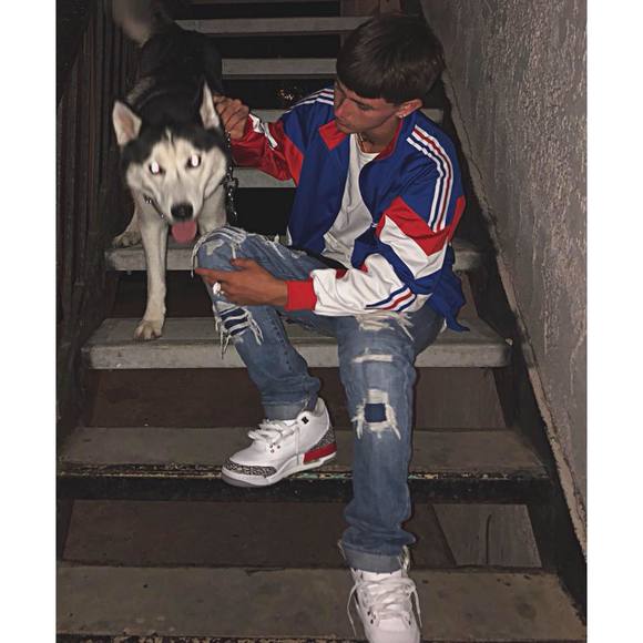 Profile Picture of Luke Ludwick (@glizzyluke) on Poshmark