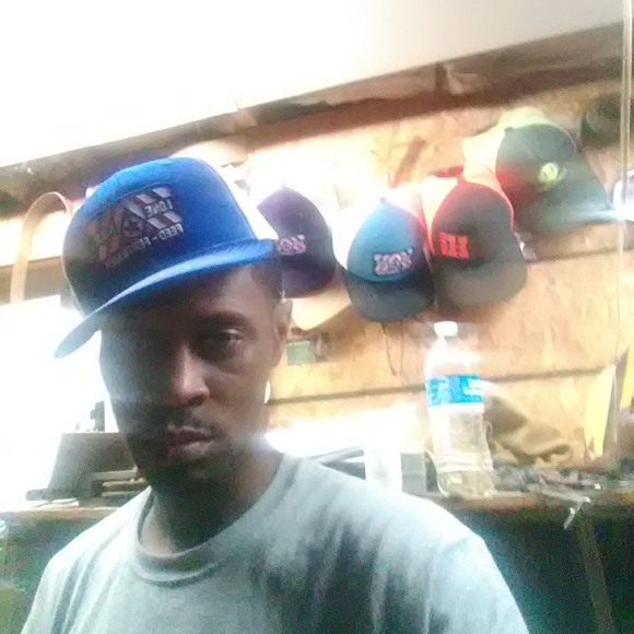 Profile Picture of Cedric Edwards (@cedricedwards) on Poshmark