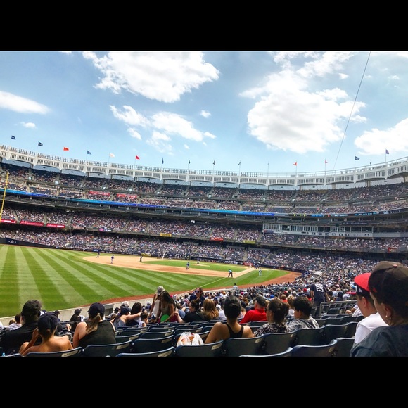 Jaren Kaneshiro - Poshmark Profile Picture of Jaren Kaneshiro (@jarenkaneshiro) on Poshmark