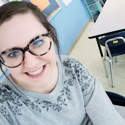 Profile Picture of Kelsey Downs (@tooquirkyforcomfort) on Youtube