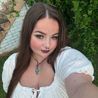 Profile Picture of gemma rae🥀🏳️‍🌈 (@gemmabooker) on Instagram