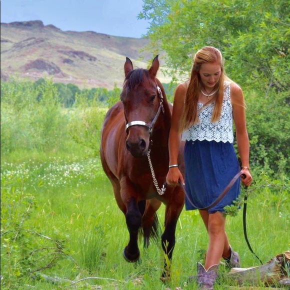 Haley Follman - Poshmark Profile Picture of Haley Follman (@hkf2002) on Poshmark