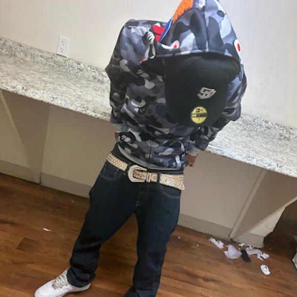 Profile Picture of Jonah Coleman (@jonahcoleman758) on Poshmark