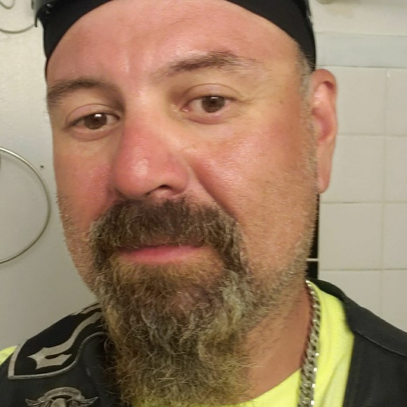 Profile Picture of Jeff Luciano (@lucky2138) on Poshmark