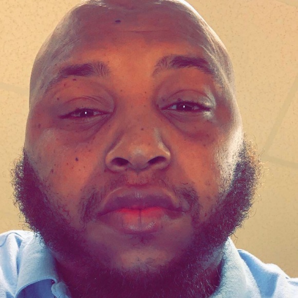 Profile Picture of Rufus Robertson (@rufrob89) on Poshmark