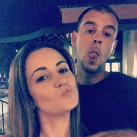 Profile Picture of Ashley Porter (@ashjp1987) on Poshmark