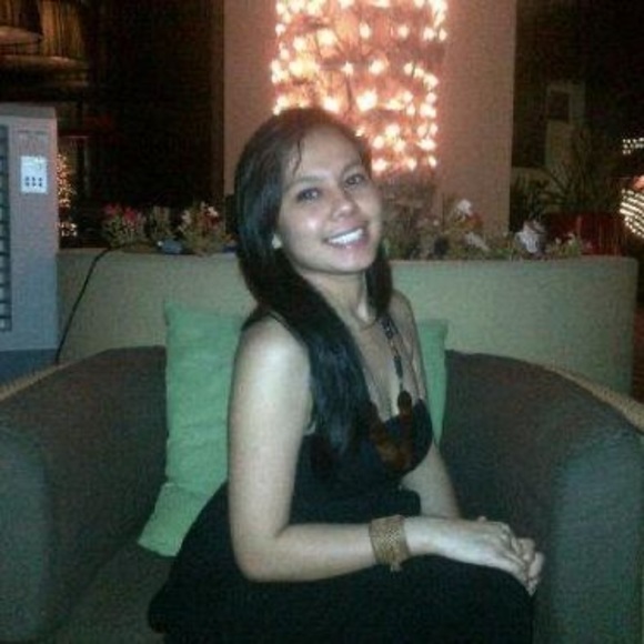 Profile Picture of Citra Ps (@citra_ps04) on Poshmark