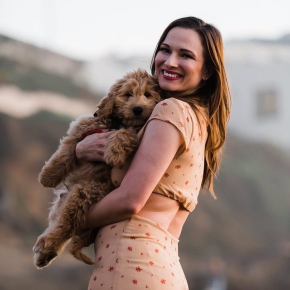 Profile Picture of Anna Michnicka (@aniiaaaaa) on Poshmark