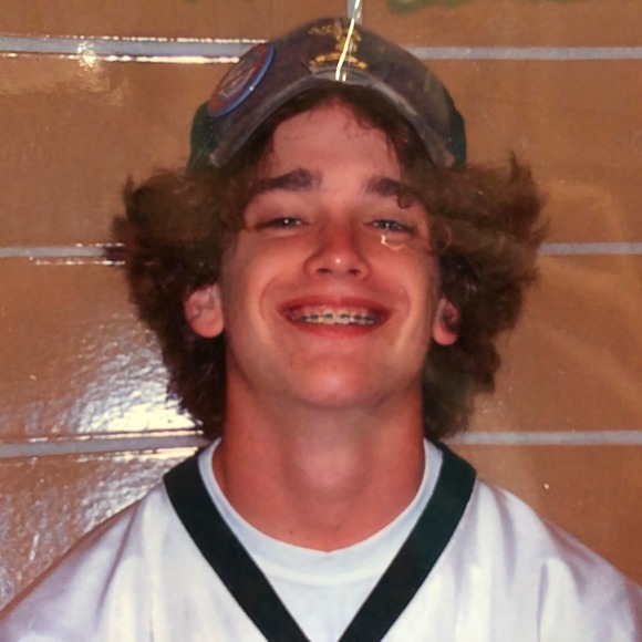 Profile Picture of Derek Bannister (@derekbannister) on Poshmark