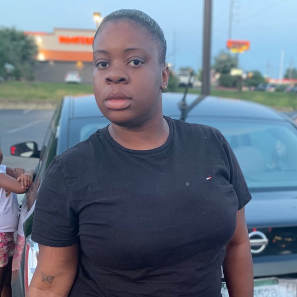 Profile Picture of Erica Grice (@ericagrice2012) on Poshmark